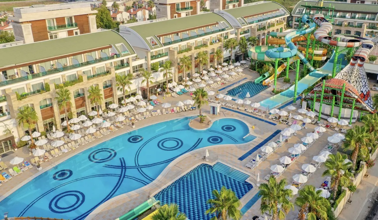 Crystal Waterworld Aqua Collection